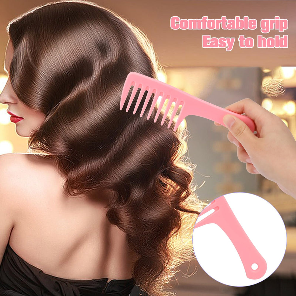 Mozeat Lens compact styling tool ideal for on-the-go curly hair care.