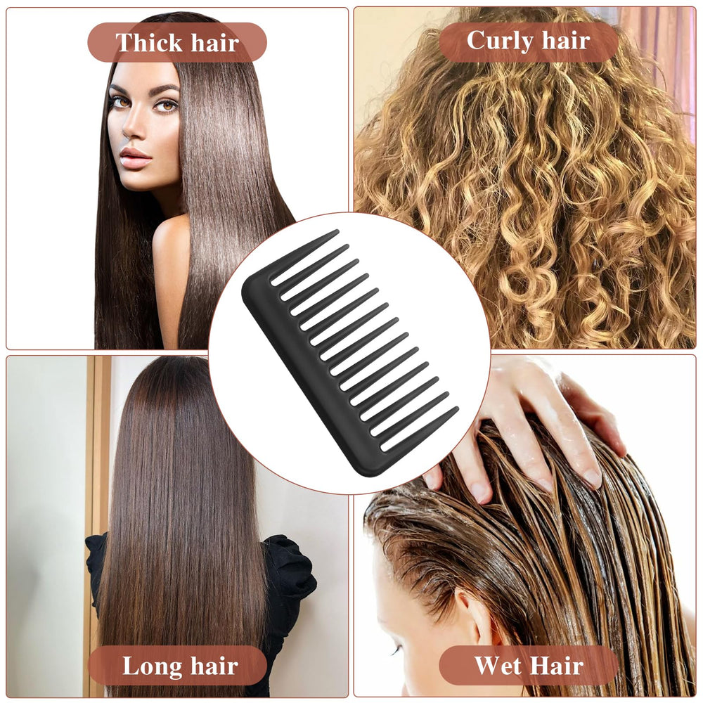 Mozeat Lens mini travel comb as a stylish gift for beauty lovers.