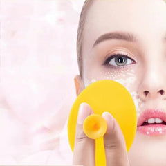MR LION face massage nodes provide soothing massage during cleansing.