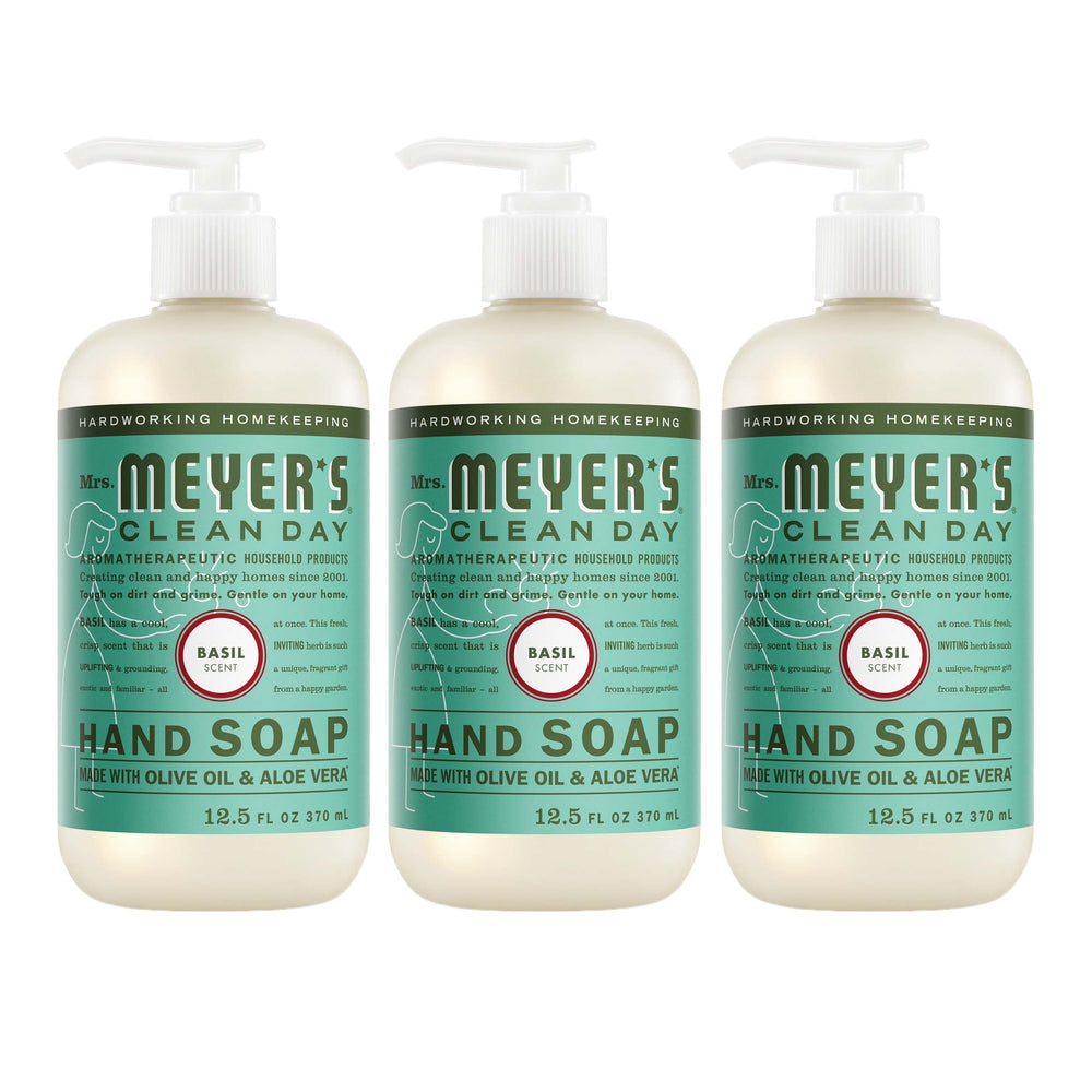 Jabón para manos Mrs. Meyer's Clean Day albahaca, vertido para lavado diario.