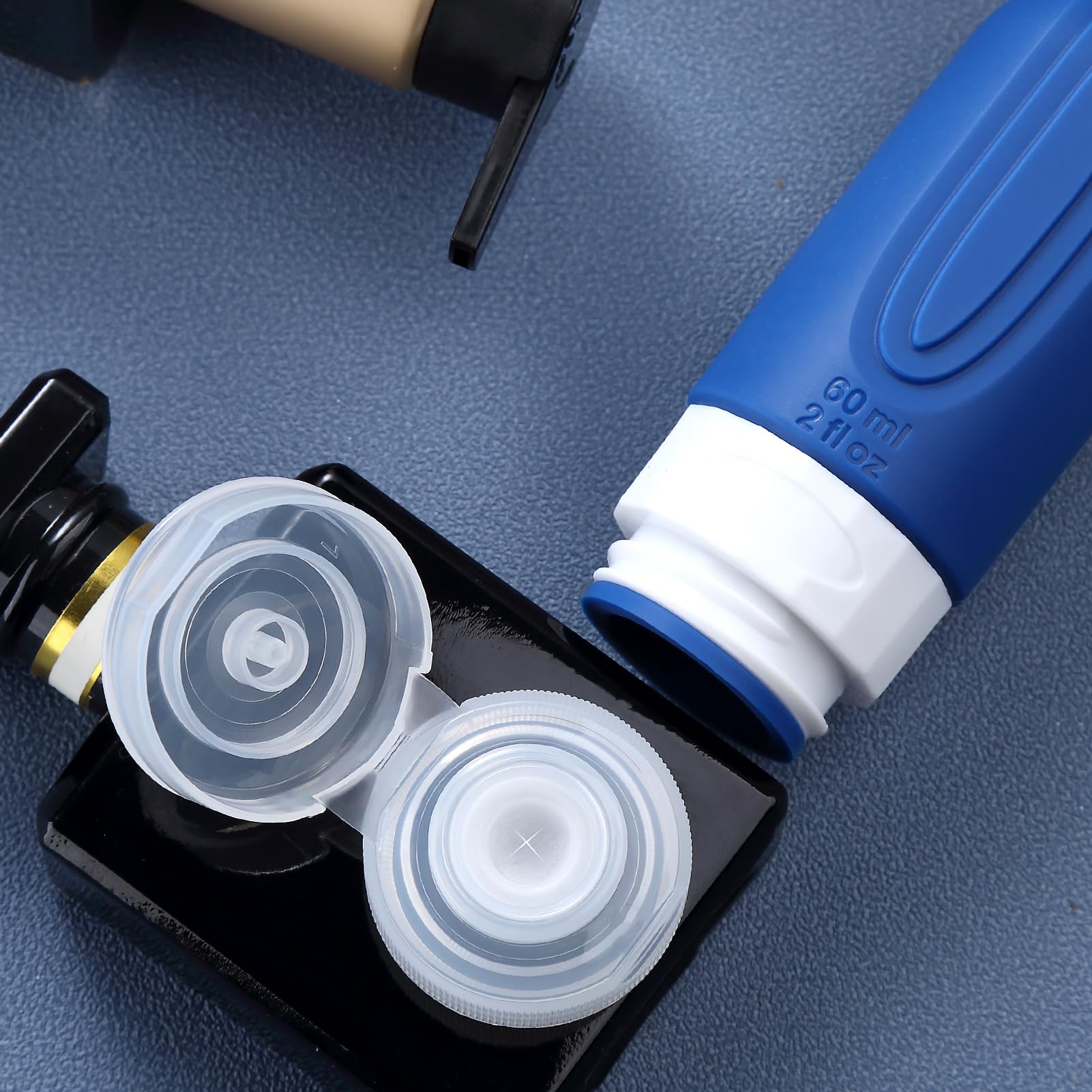 Mrsdry no drip valve prevents spills during travel.