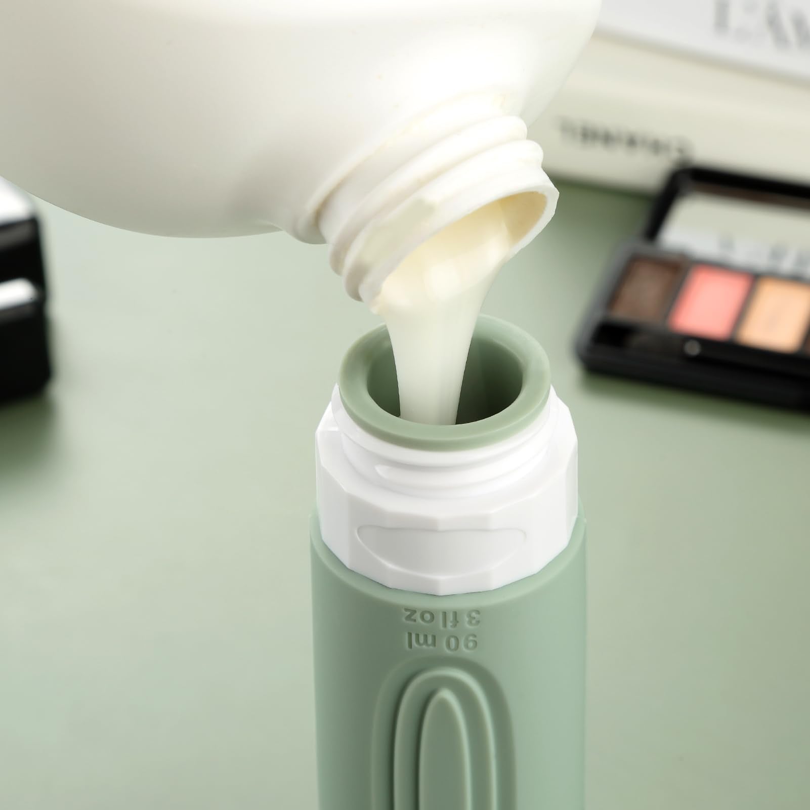 Mrsdry silicone bottle BPA-free and durable for travel use