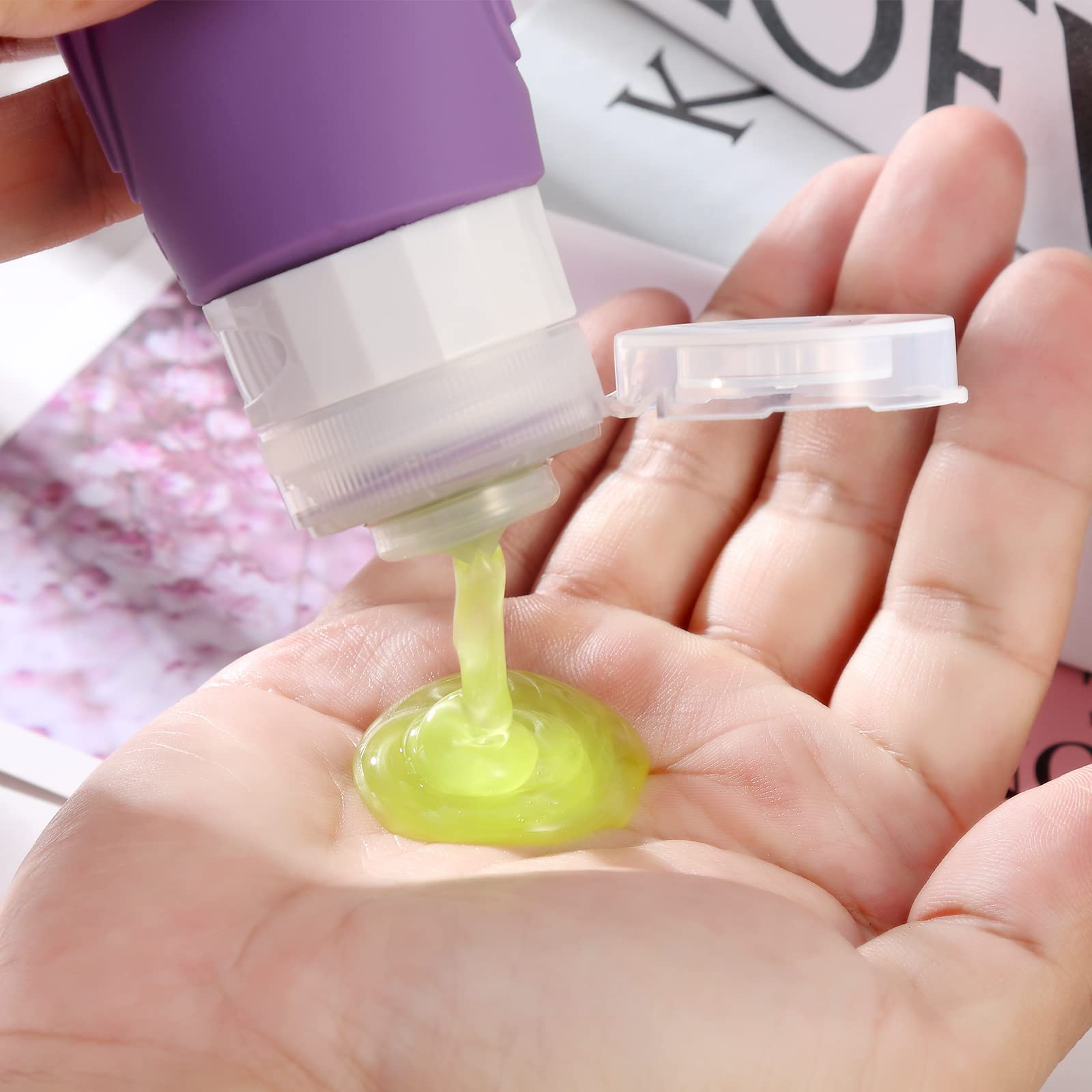 Mrsdry travel bottle 4-pack helps organize toiletries on the go