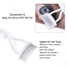 MSQ eyelash applicator white handle for easy grip and use.