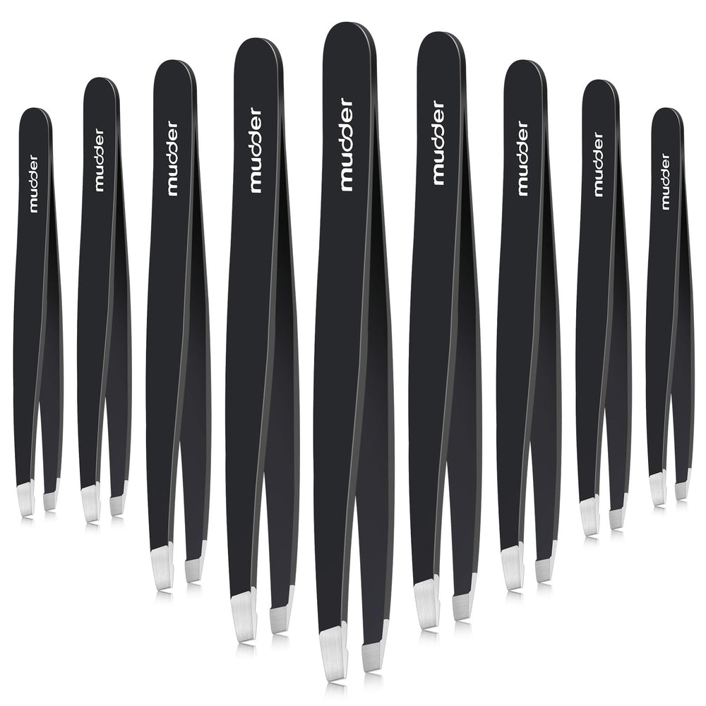 Mudder eyebrow tweezers in black with slanted tip for precise brow shaping
