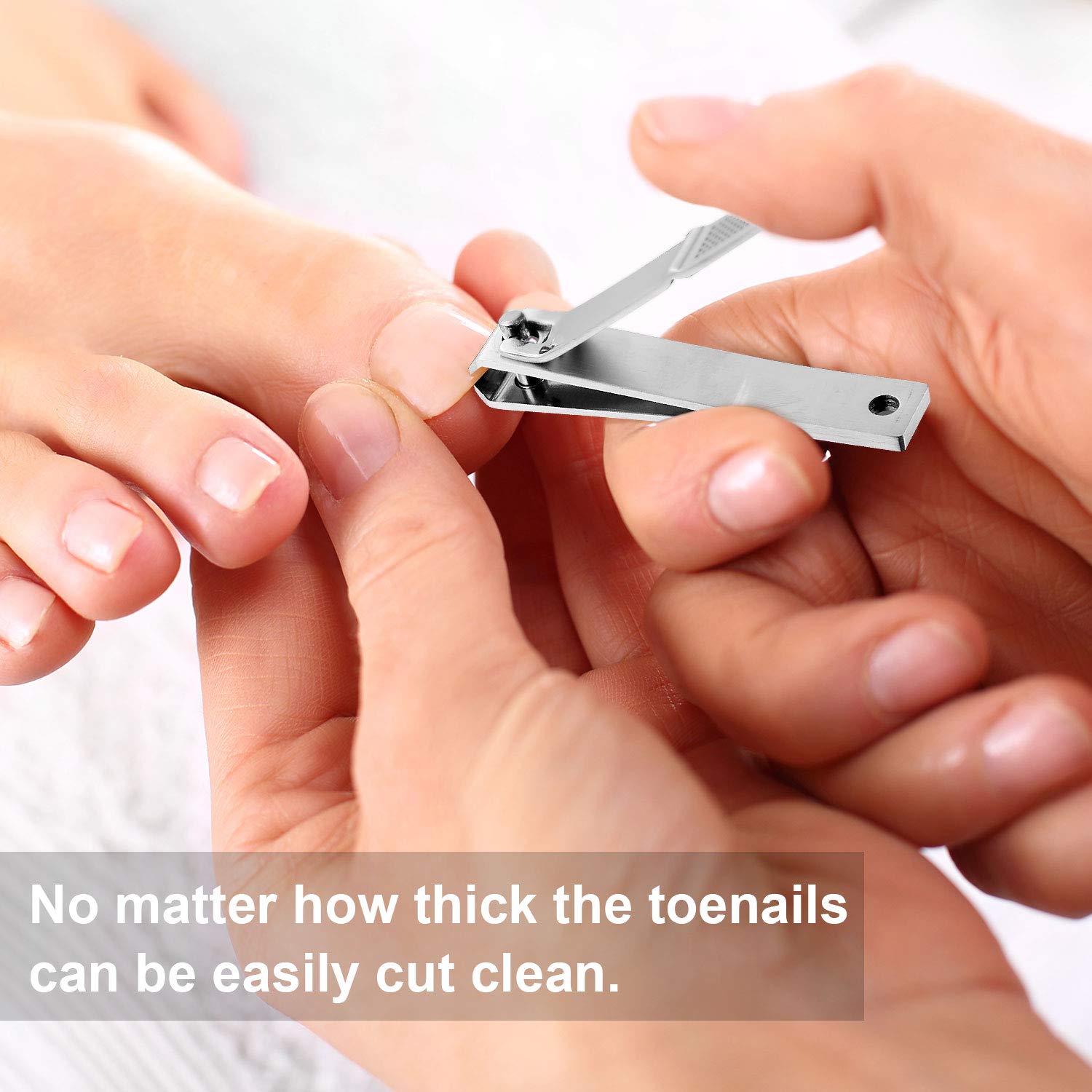Mudder straight-edge clippers deliver neat nail edges.