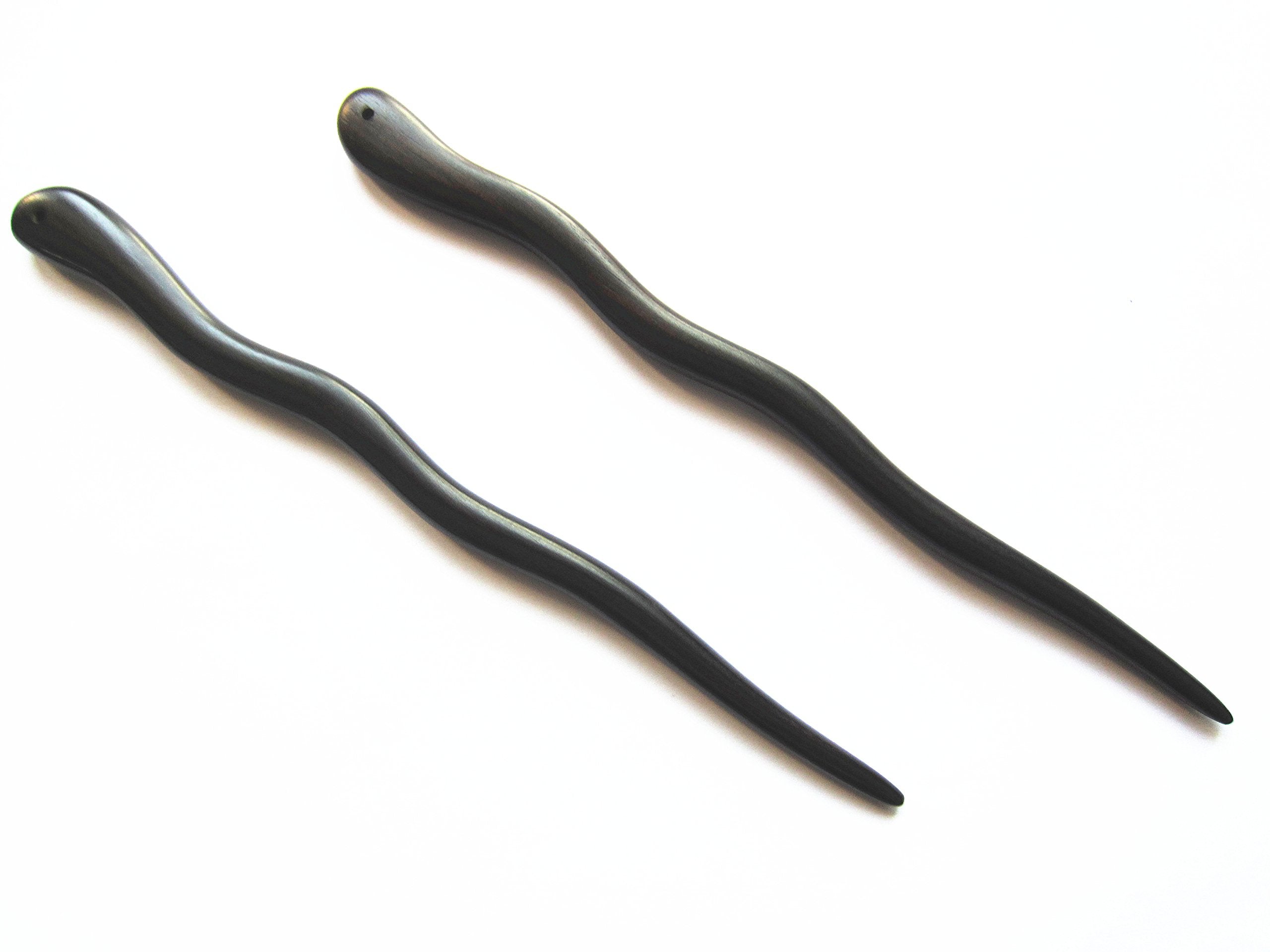 Palillos Myhsmooth con motivo encantador para sujetar peinados con estilo.