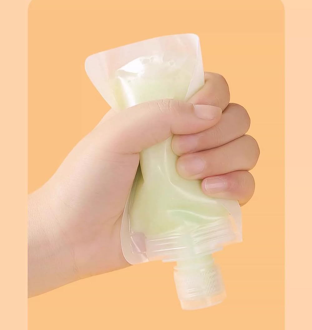 NaYiissi TSA-approved pouch fits carry-on liquids.