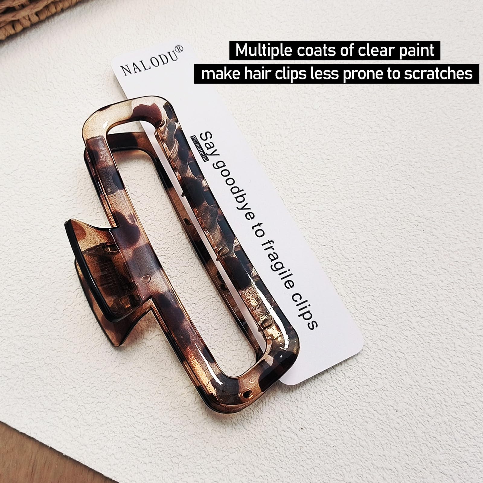 Nalodu 5-inch square clip close-up shows strong spring for easy use.