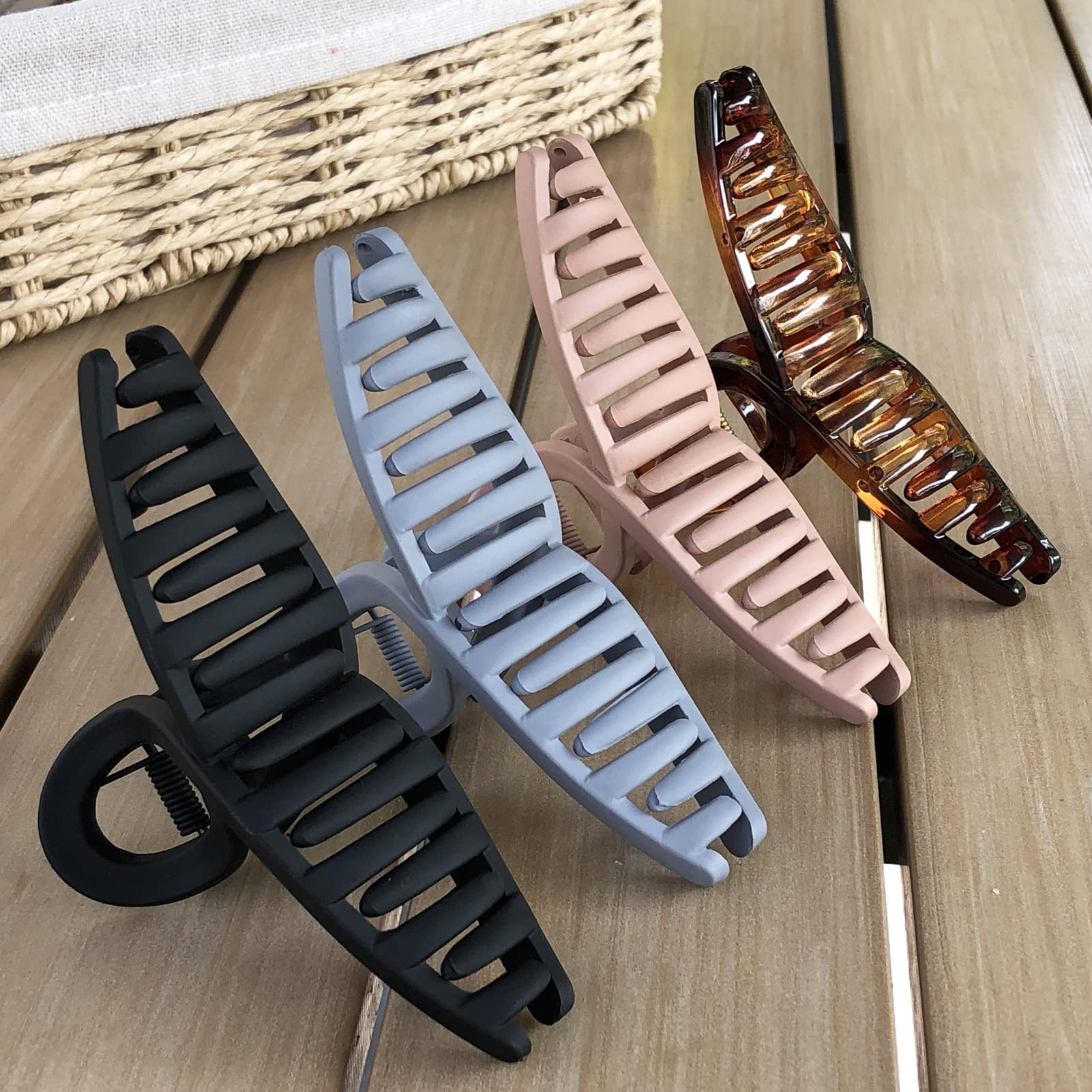 Nalodu four-color set offers versatile finishes to match outfits.