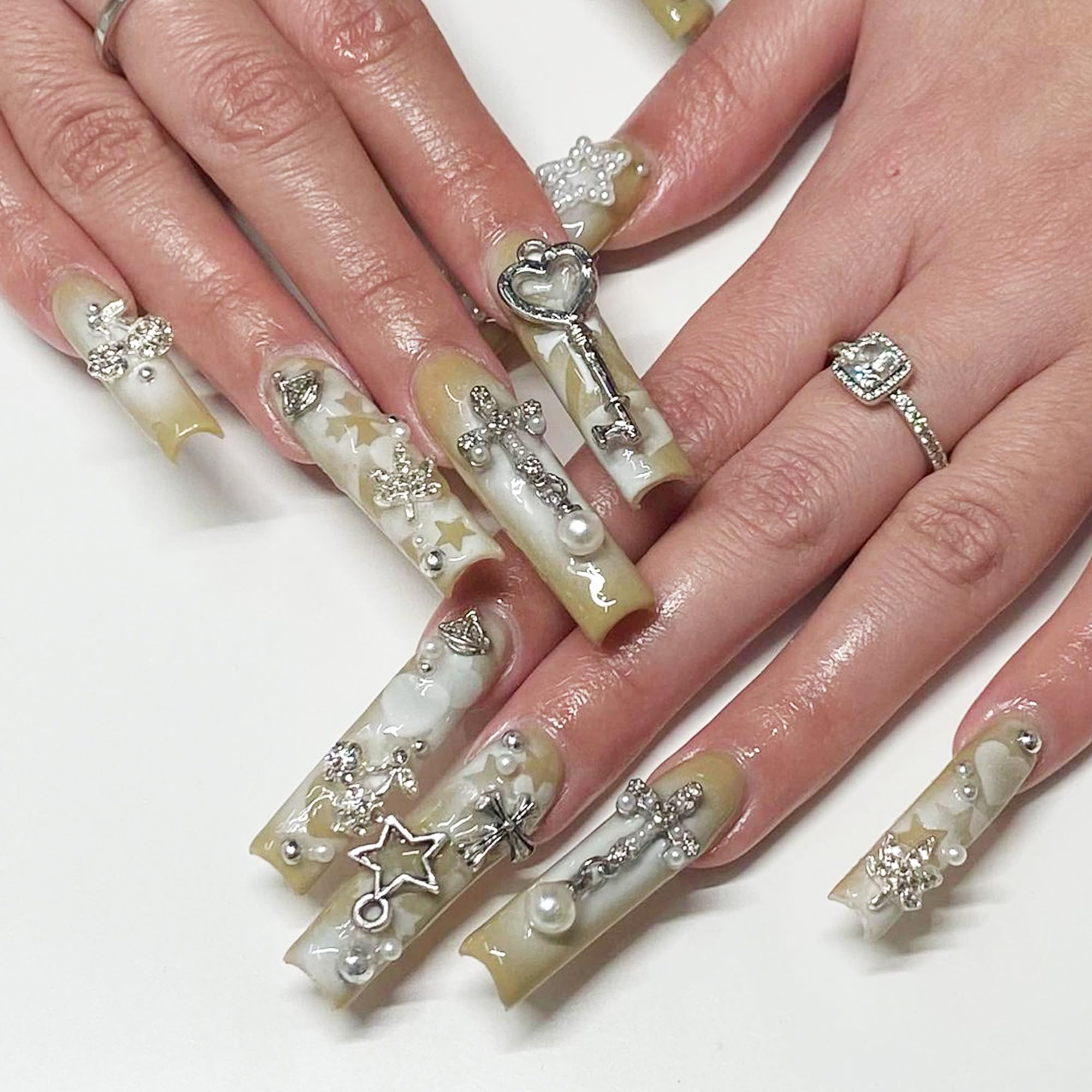 Namifin planets set sparks cosmic storytelling on nails.