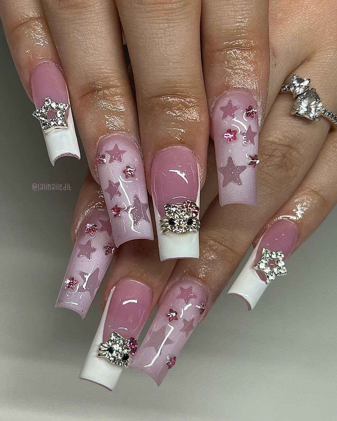 Namifin 48PCS kit gives stylish, lightweight nail accessories.