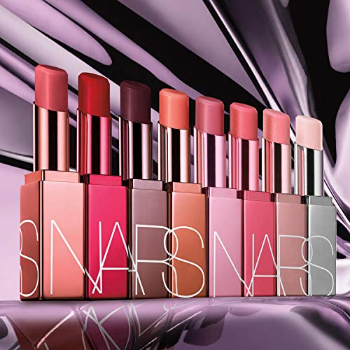 Soft glow on lips after wear emphasizing long-lasting hydration