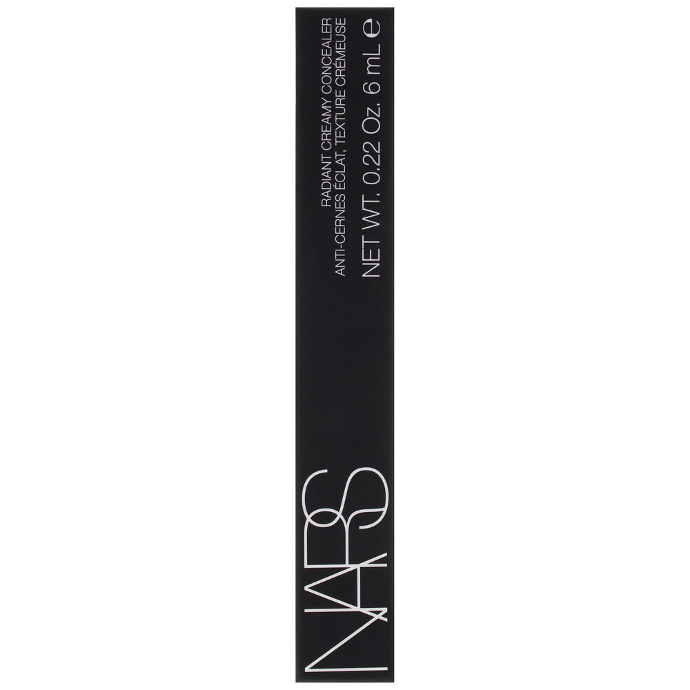 NARS Radiant Creamy Concealer precision applicator enables targeted concealing.
