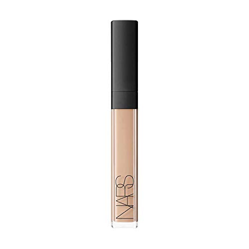 NARS Radiant Creamy Concealer Vanilla outer packaging showing smooth, hydrating coverage.