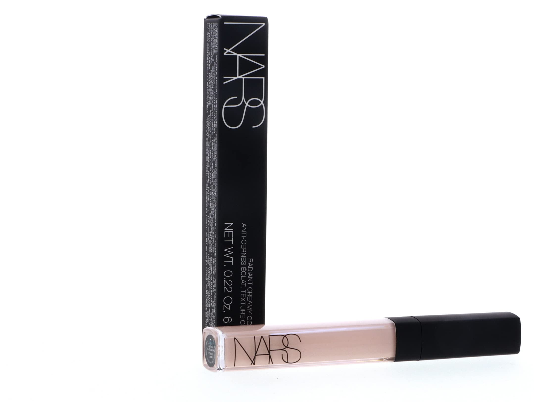 NARS Radiant Creamy Concealer Vanilla travel-friendly packaging supports on-the-go touch-ups.