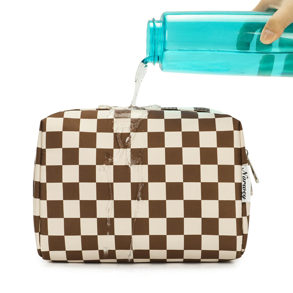 Narwey checkered makeup bag raised edge prevents items from sliding out.