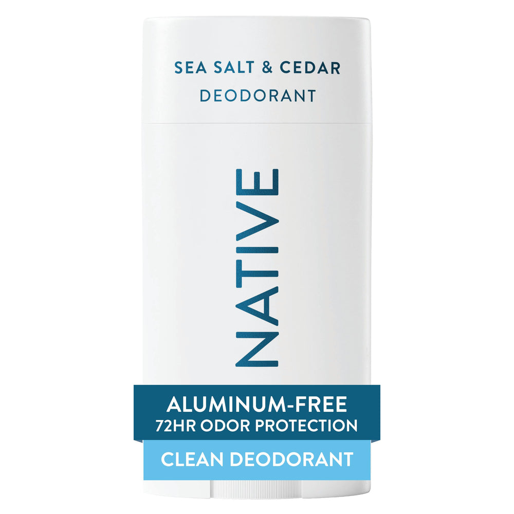 Botella de Native Desodorante con fragancia Sal Marina y Cedro para uso diario.