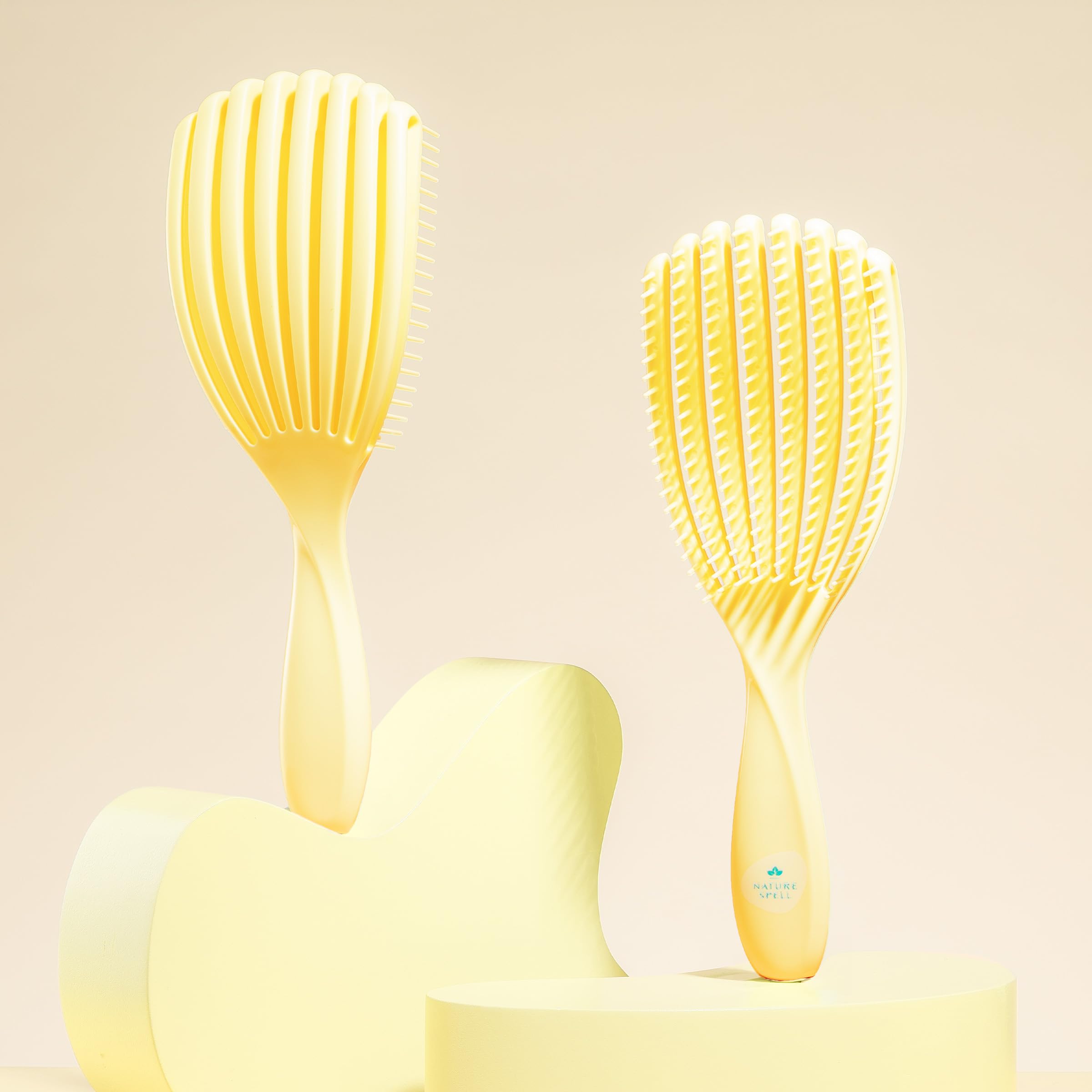 Nature Spell FlexiFlow yellow-design adds color and gentle detangling