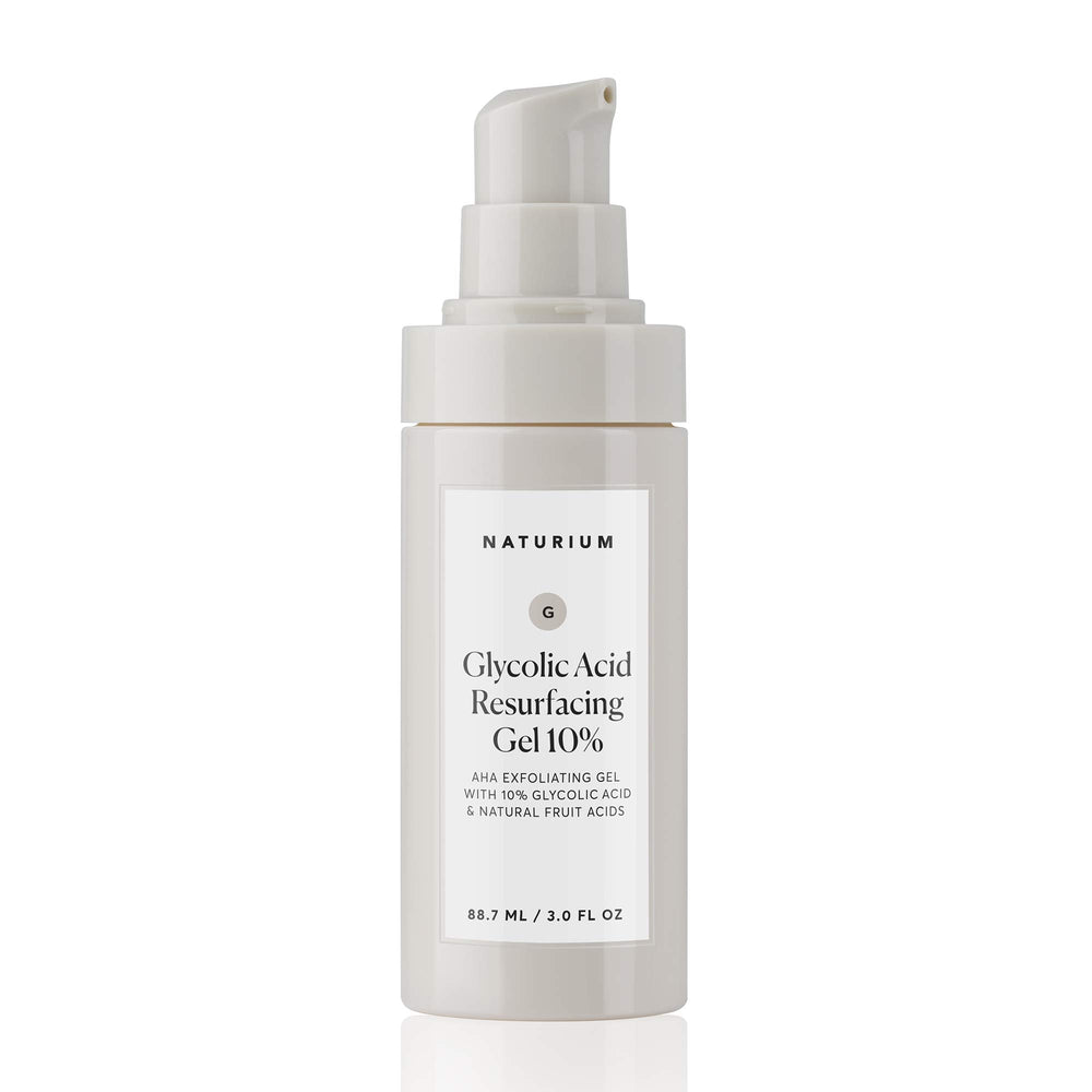Naturium gel exfoliante con ingredientes de frutas para exfoliar naturalmente.