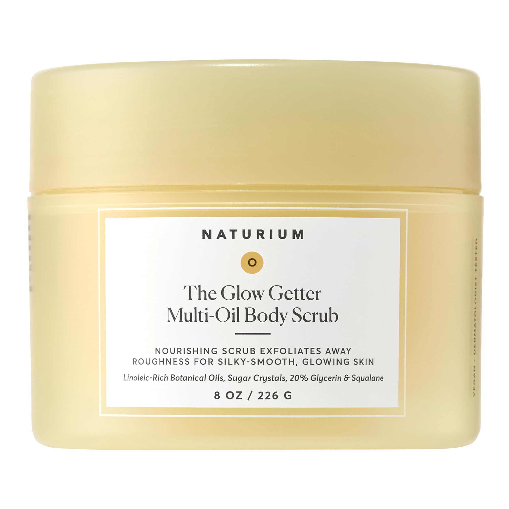 Naturium Glow Getter exfoliante de cuerpo en envase listo para piel suave.