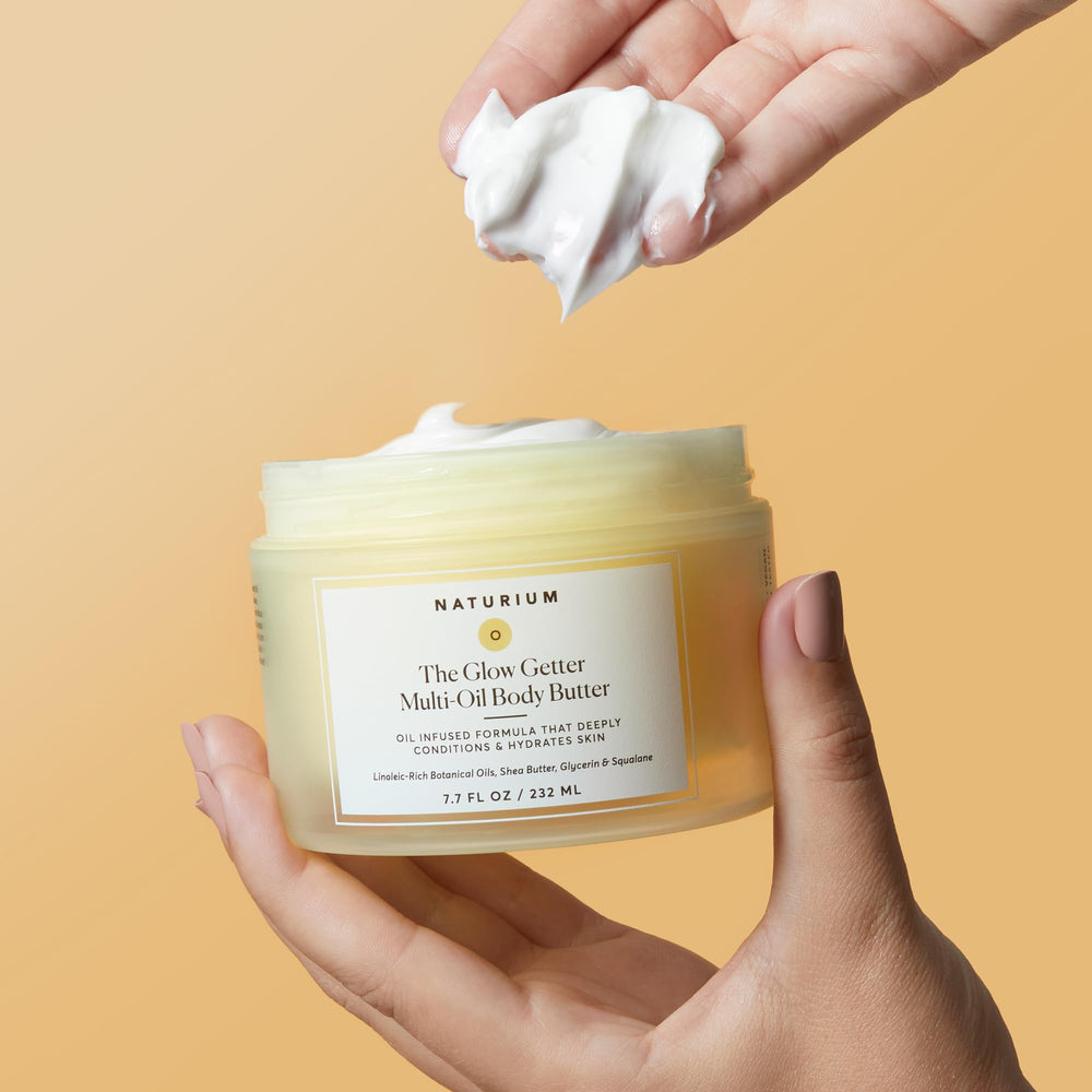 Naturium Glow Getter-vanilla-coconut-scent conveying pleasant fragrance during routine