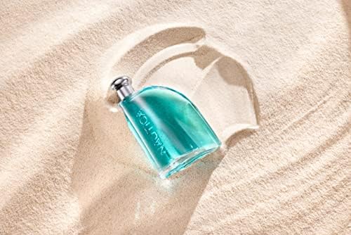 Nautica Classic bottle silhouette conveys bold, confident style