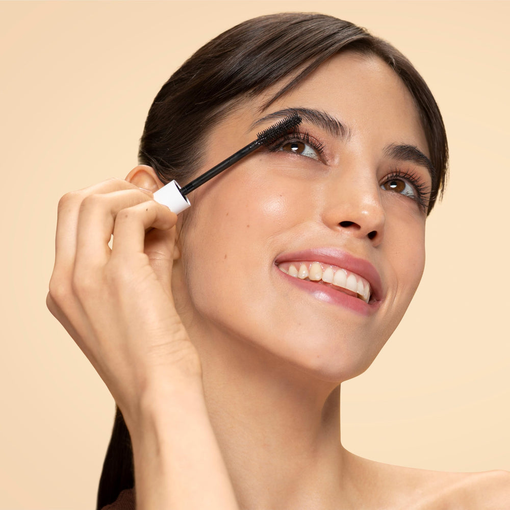 Neutrogena Mascara Definición Saludable, resistente a manchas y sin grumos.