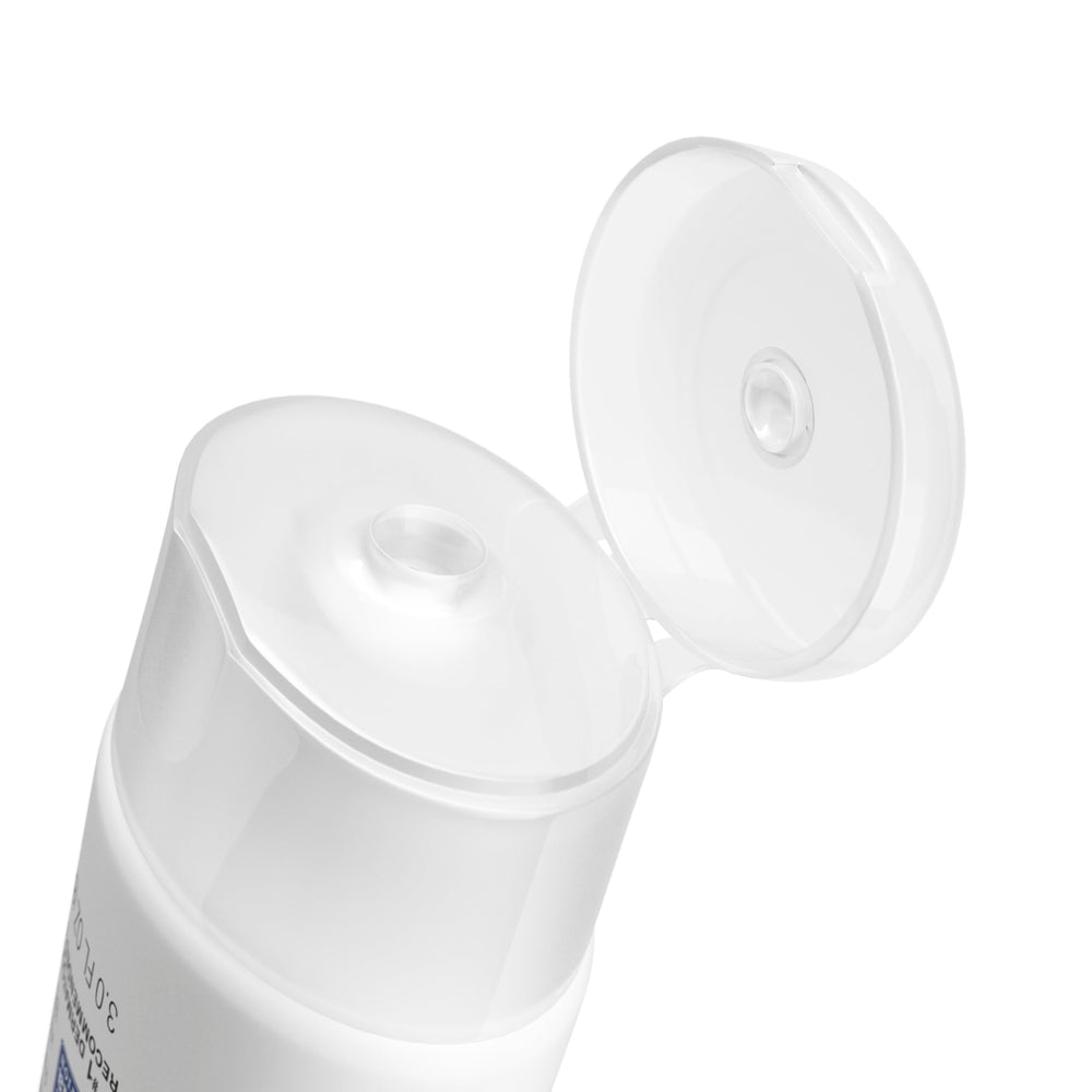Neutrogena Pure & Free Baby Sunscreen protects sensitive skin during outdoor play.