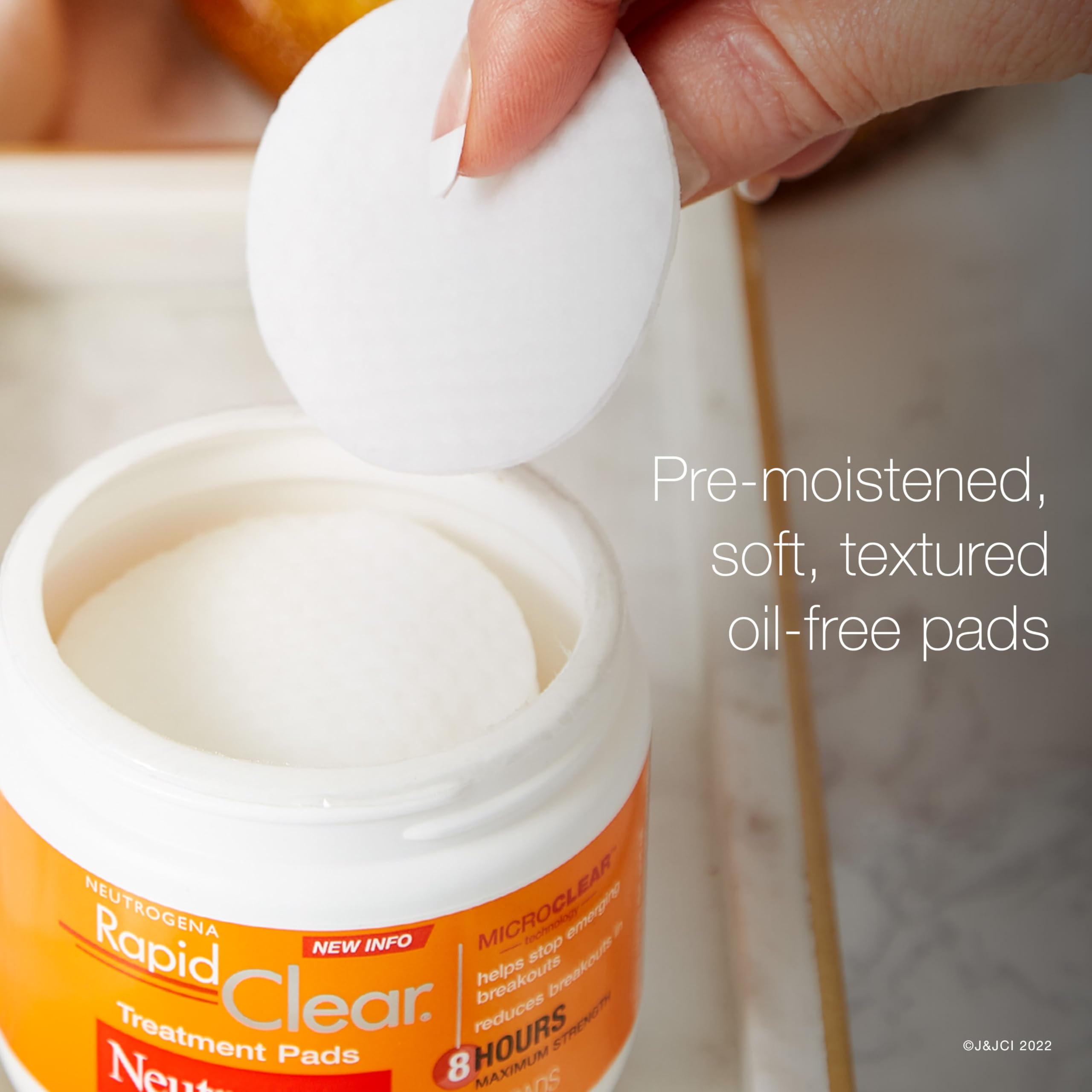 Neutrogena Rapid Clear pads oil-free formula supporting pore clarity