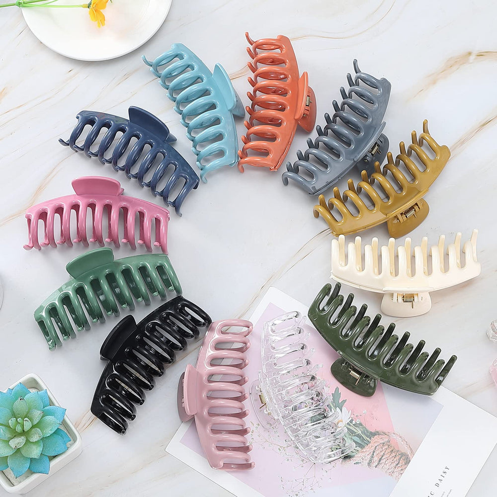 New Live large-opening 3-1-inch clip fits thicker hair for quick styling.