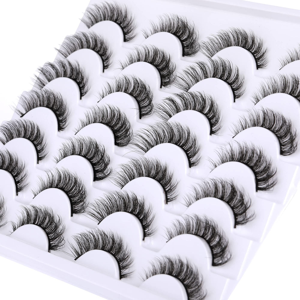 Newcally Cat Eye Lashes ideal for beginners and pros.