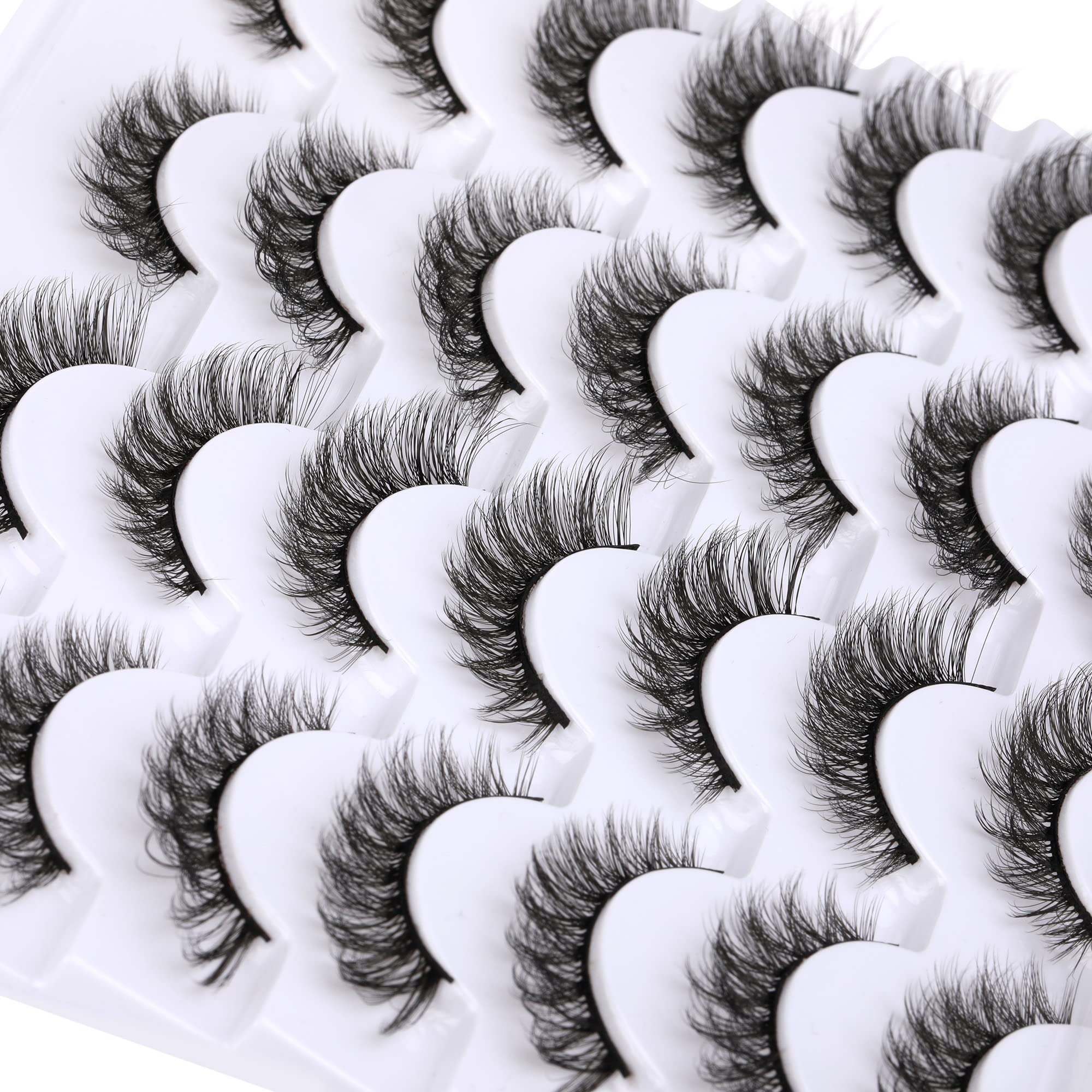 Newcally Cat Eye Lashes natural look suitable for daily makeup.