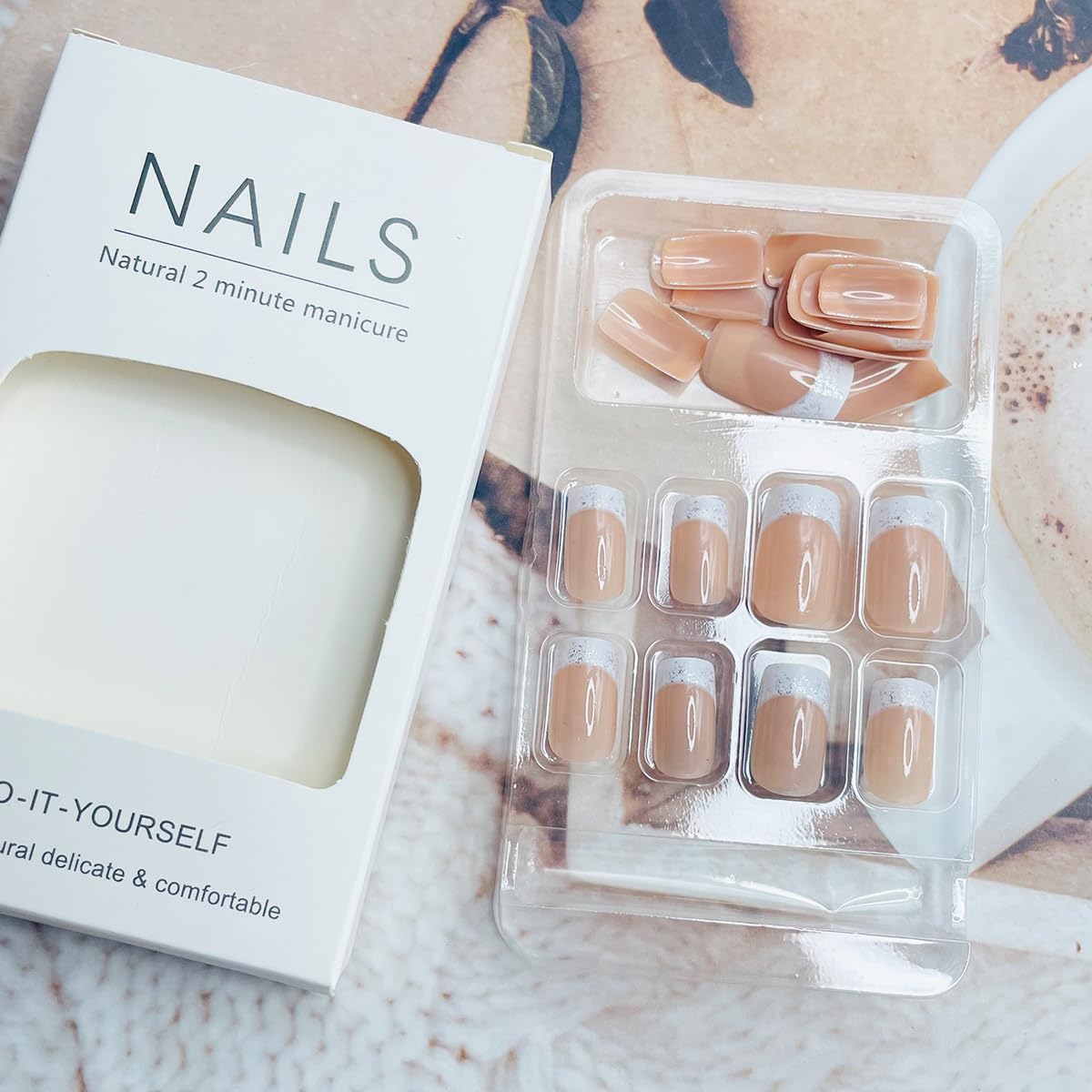 Uñas NEWSPIED Frances Tip blanco, look elegante para diario y eventos