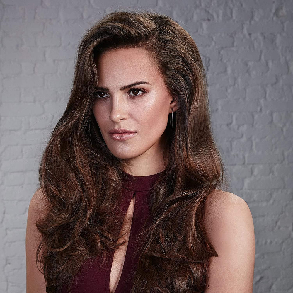 Nexxus DIAMETRESS volume shampoo application on wet hair demonstrates distribution.
