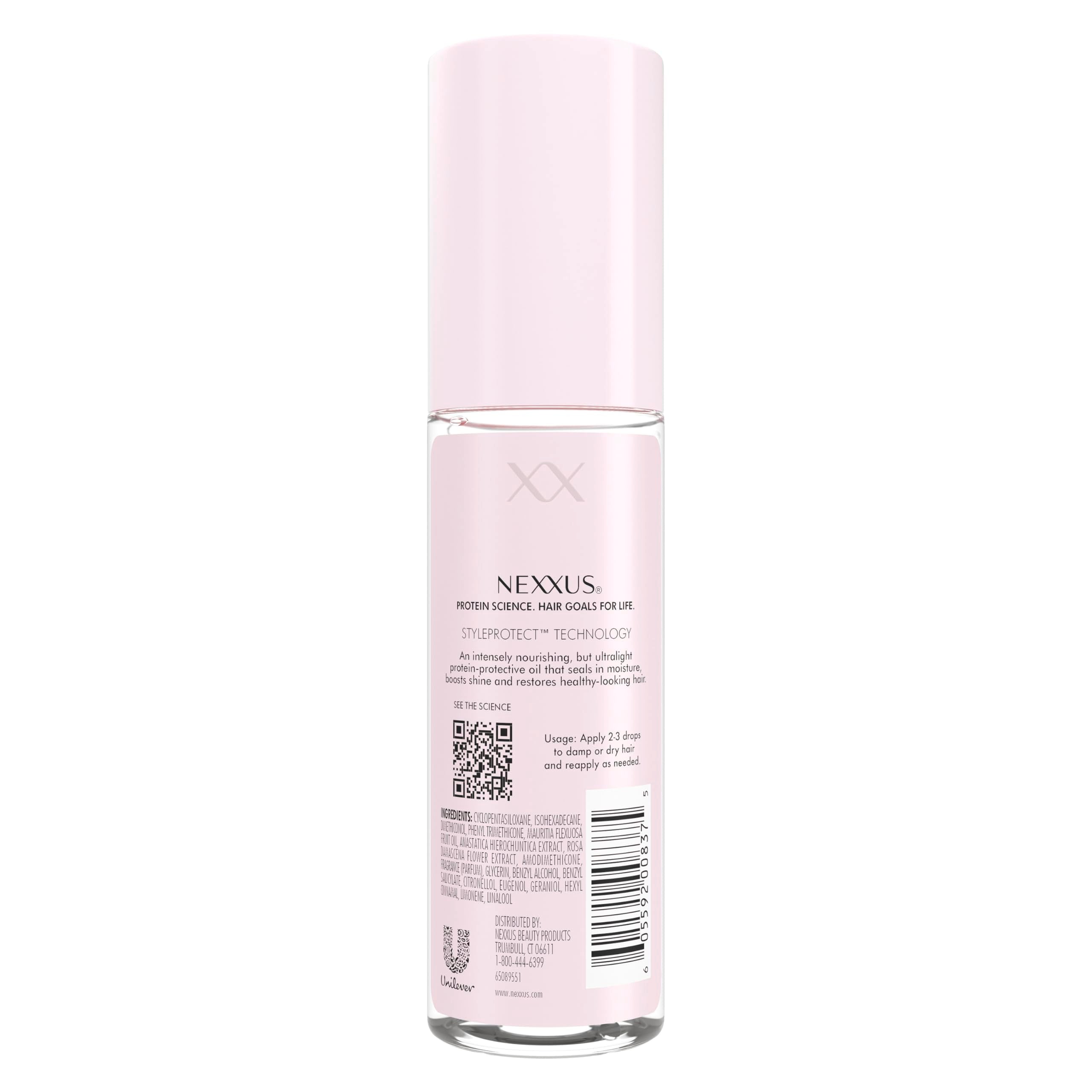 Nexxus Styling Hair Oil aplicación en manos para distribución uniforme.