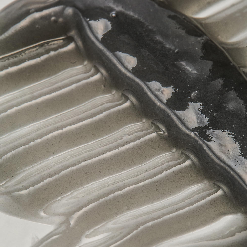 Rostro más iluminado tras usar NIDA suero exfoliante de arroz negro.