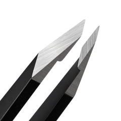 NILIYA precision-tip tweezers with ultra-fine grip for brow shaping