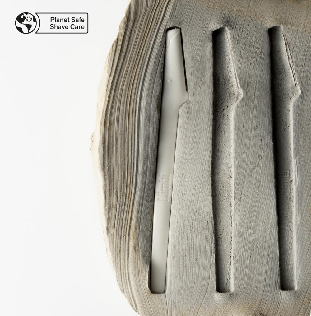 Nimbi Dermaplane Razor plastic-free material emphasizing eco-friendly design.