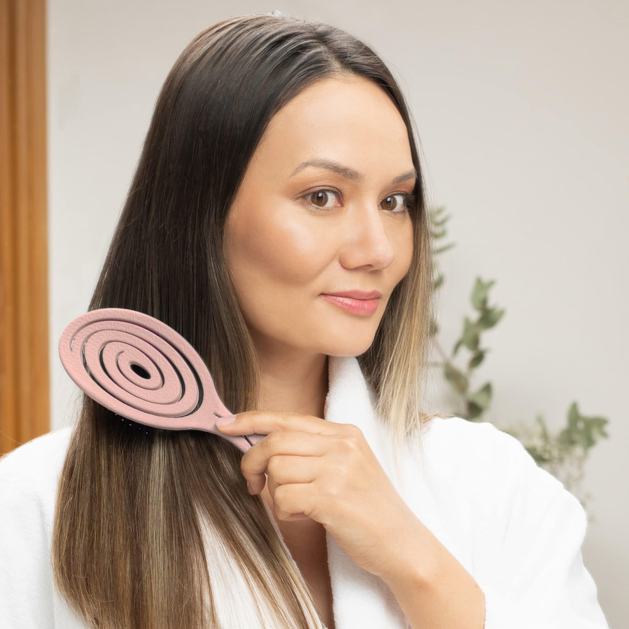 Ninabella detangling brush ideal for wigs and extensions.