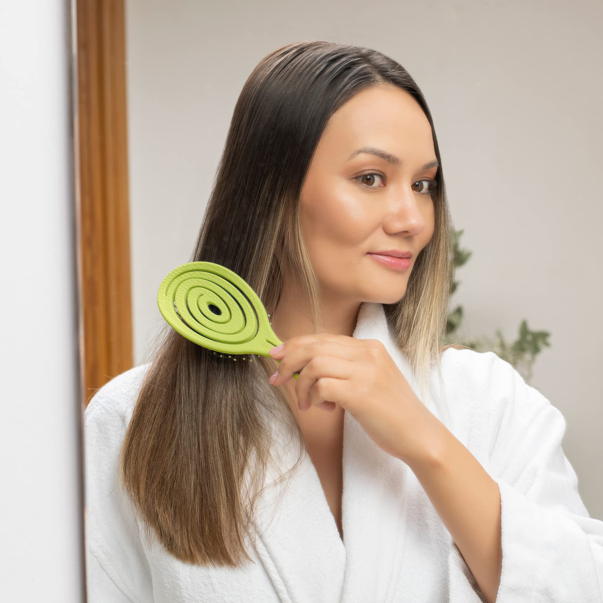 Great for at-home detangling without pulling on hair.