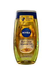 NIVEA Aceite de Ducha Cuidado Natural, textura oleosa que se emulsiona con agua para limpieza suave