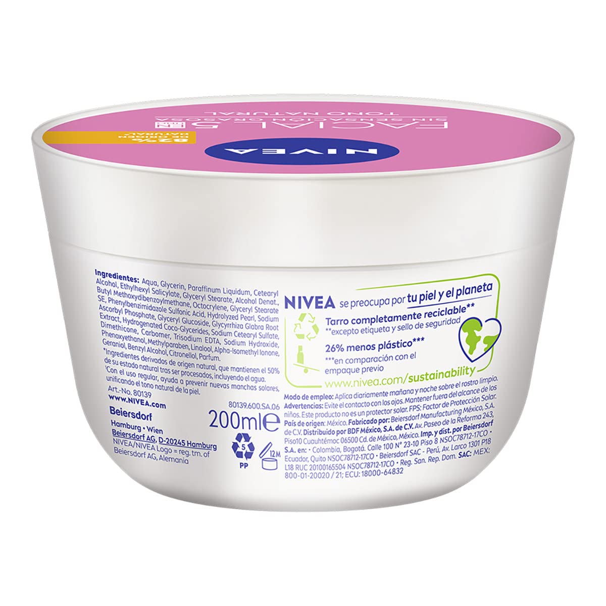 Envase práctico de NIVEA Aclaradora Natural, diseño elegante