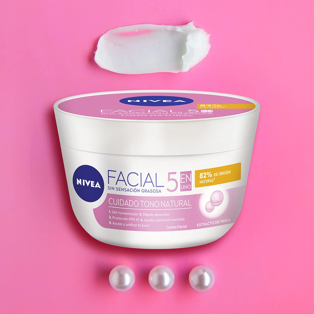 Protección SPF 15 con NIVEA Aclaradora Natural para el día