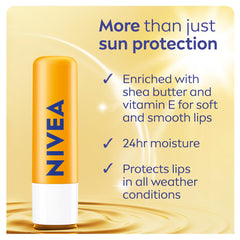 NIVEA bálsamo labial SPF30, aplicación suave para labios secos.