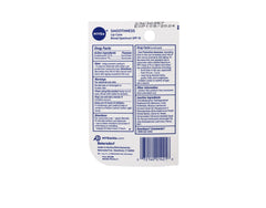 NIVEA Bálsamo labial protección solar SPF 15 para días soleados.