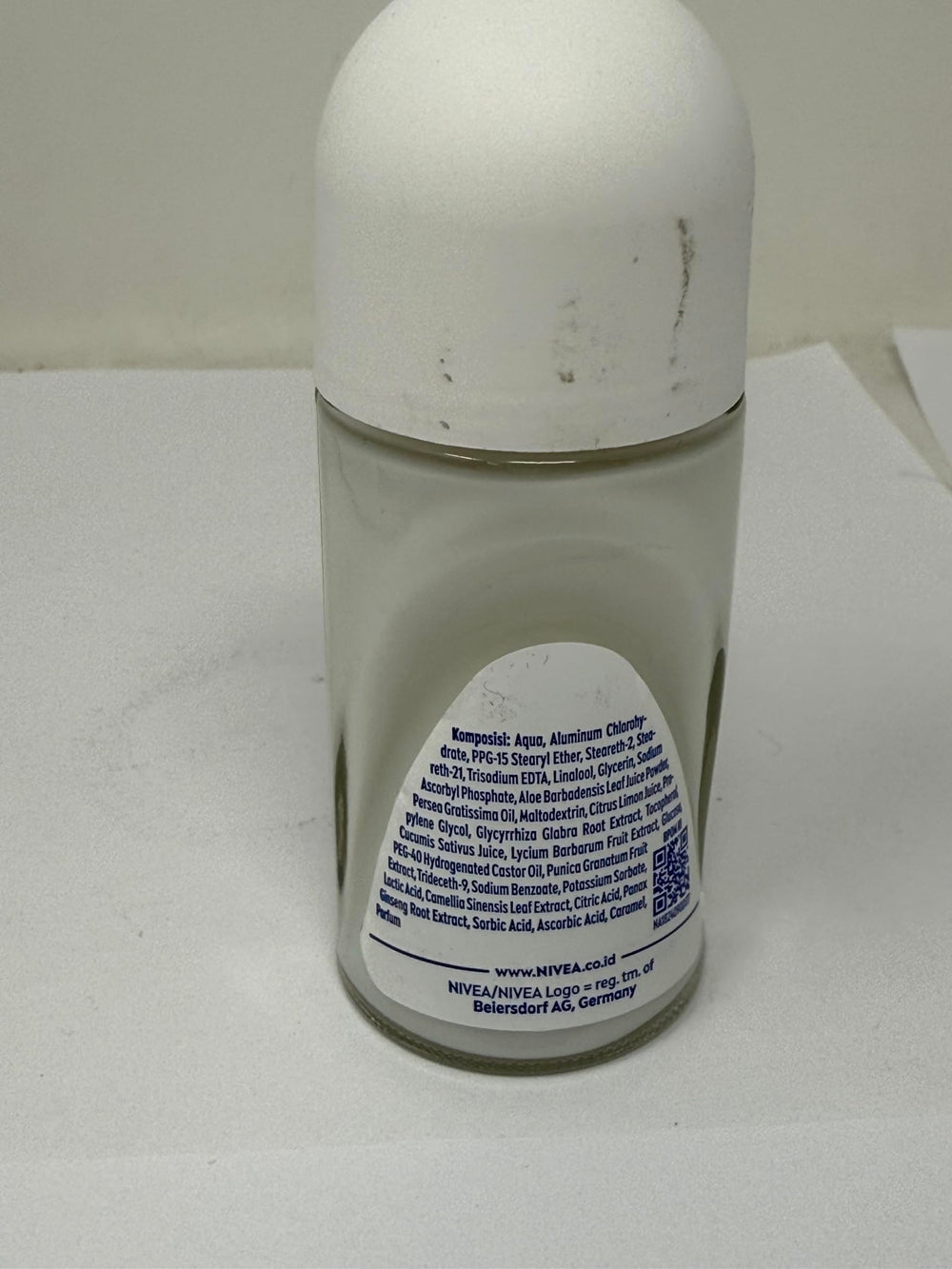 NIVEA Brillo Extra fórmula sin alcohol, suave para piel sensible.