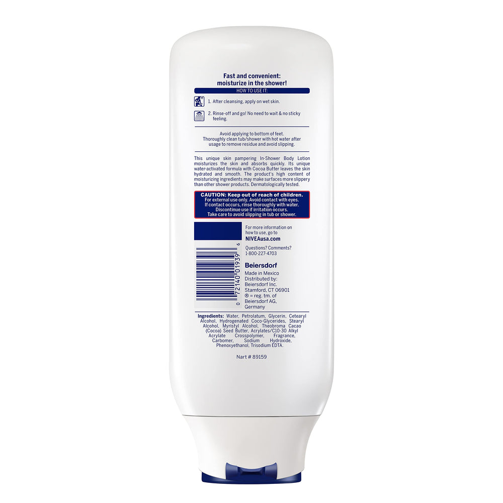 Conjunto de tres botellas de manteca cacao para ducha de NIVEA.