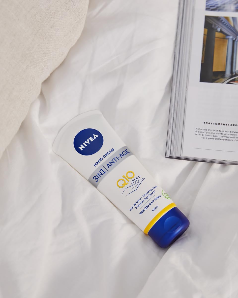 NIVEA crema de manos aroma clásico reconfortante tras cada uso.