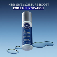 Aplicación nocturna del suero NIVEA MEN Age Defense para piel rejuvenecida.